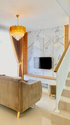 Montage Villa near Beach with Golf View